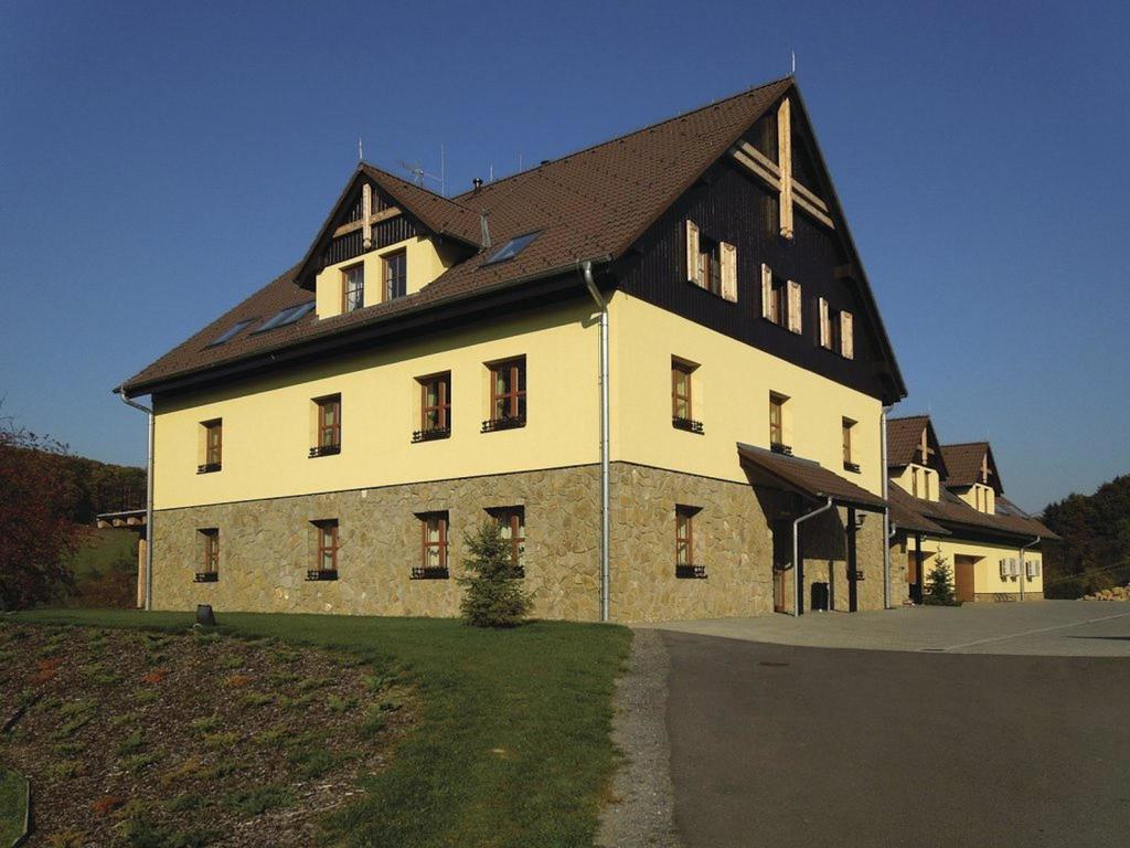 Penzion Malovany Osvetimany Exterior foto